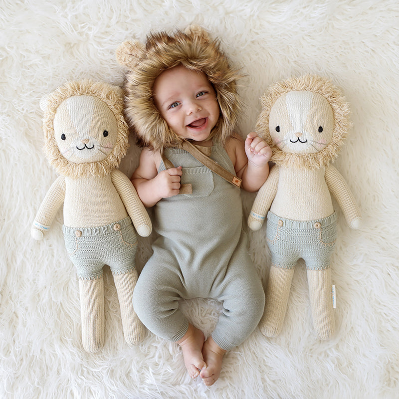 Sawyer the Lion // 1 Doll = 10 Meals
